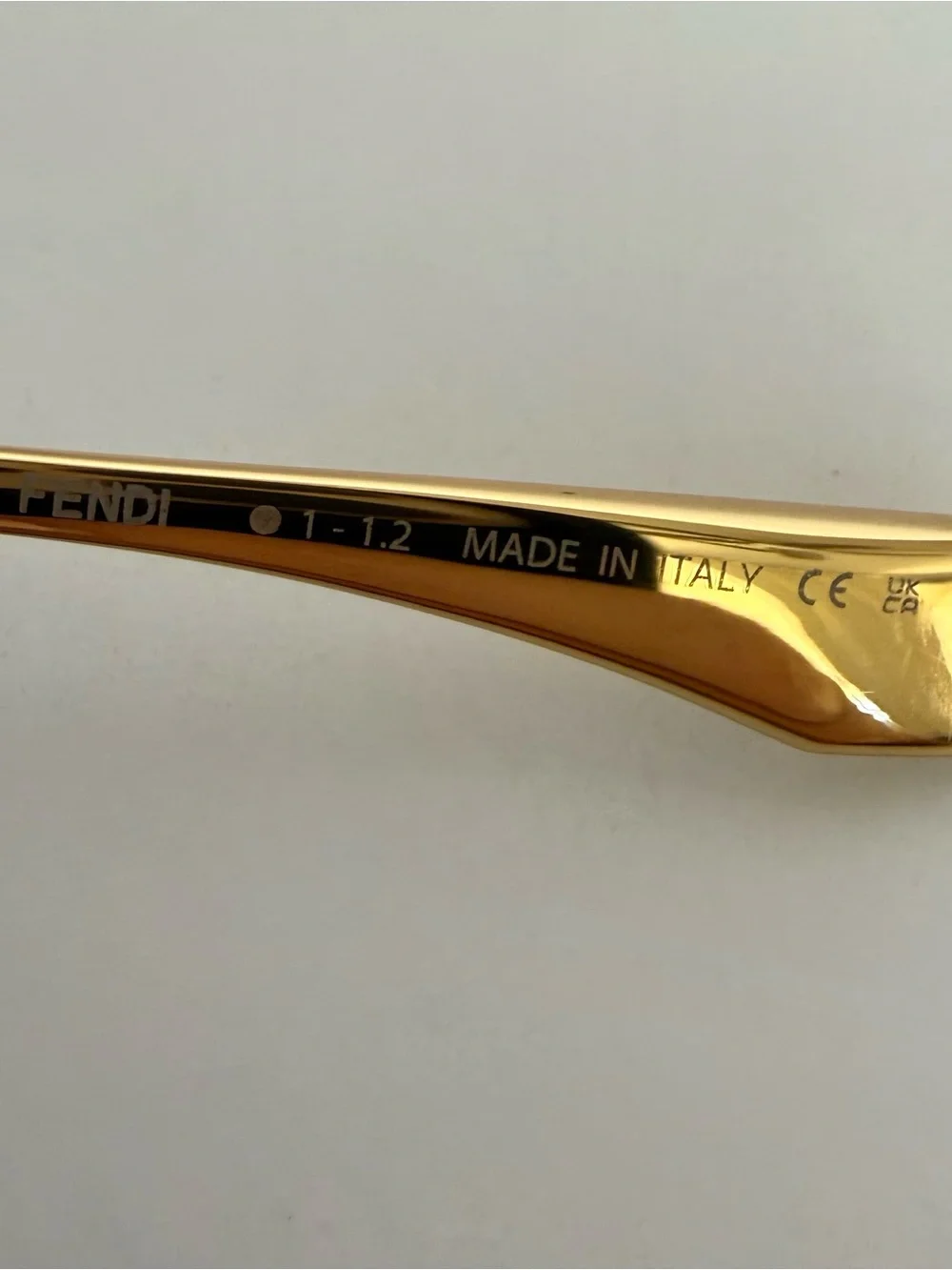NEW!!! Fendi metal women sunglasses FE40059U 30P Authentic